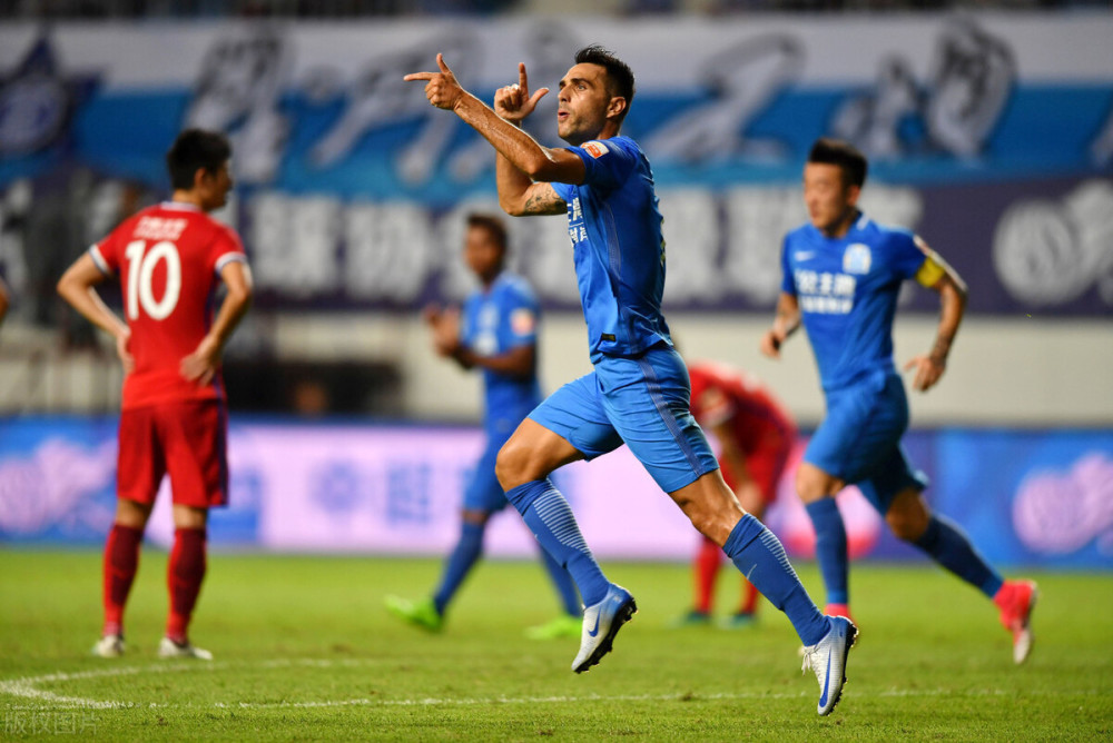 关于广州队迎荷甲关键赛，今晚伤情更新，压力陡增，赛程密集仍需轮换的信息